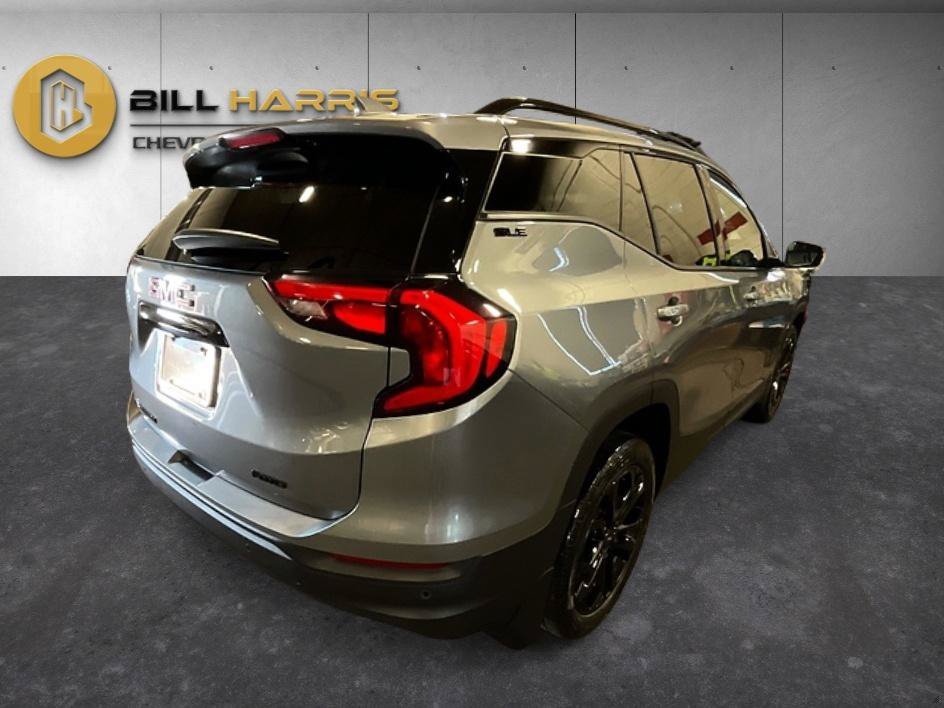 Used 2019 Gray GMC SLE image 2