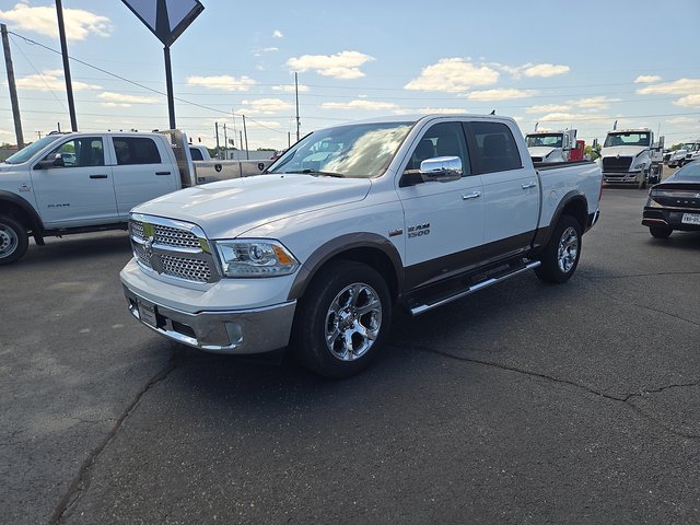 2017 Ram 1500 Laramie Crew Cab 4x4 5'7