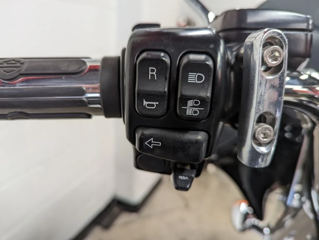 Used 2015 BLACK Harley-Davidson®  image 14