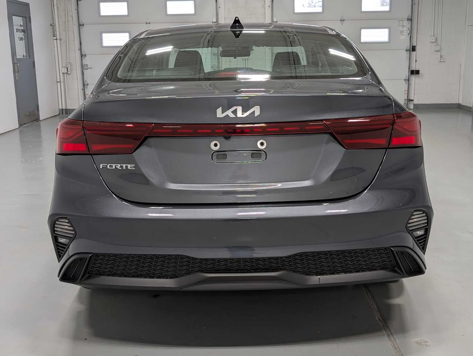 Used 2023 Gravity Gray Kia LXS image 9