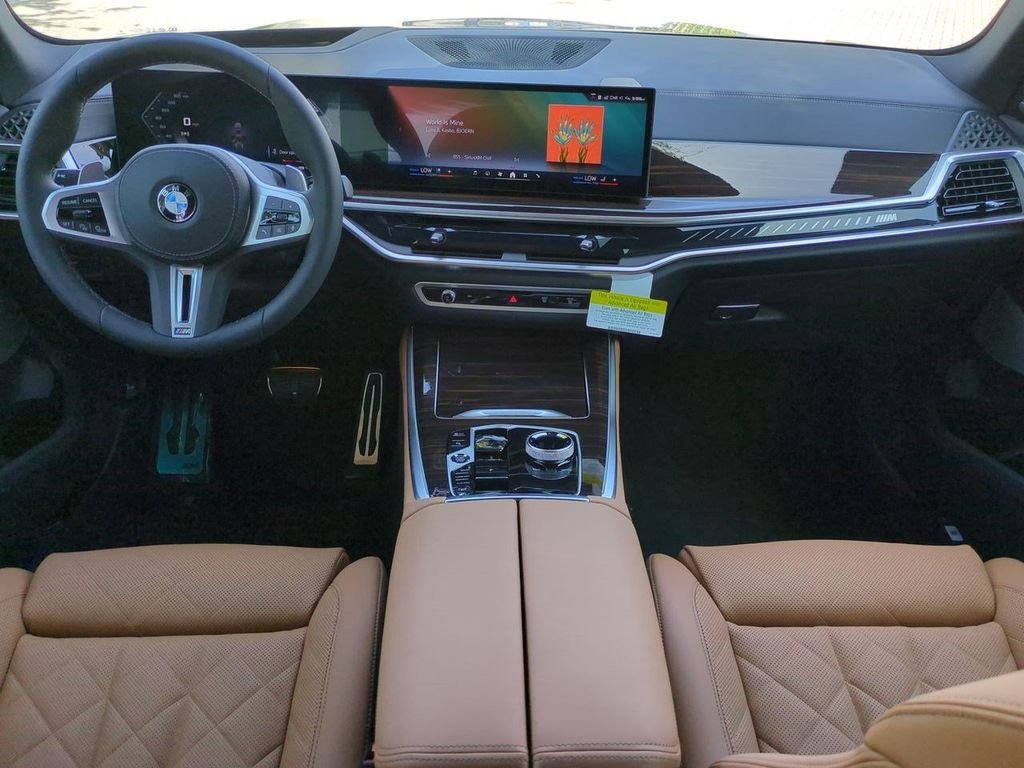 New 2026 Brooklyn Grey Metallic BMW M60i image 15