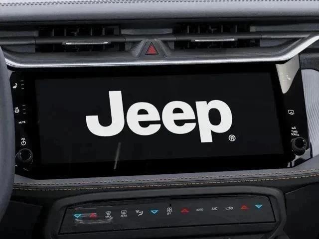 New 2026 Bright White Clear-Coat Exterior Paint Jeep Overland image 94