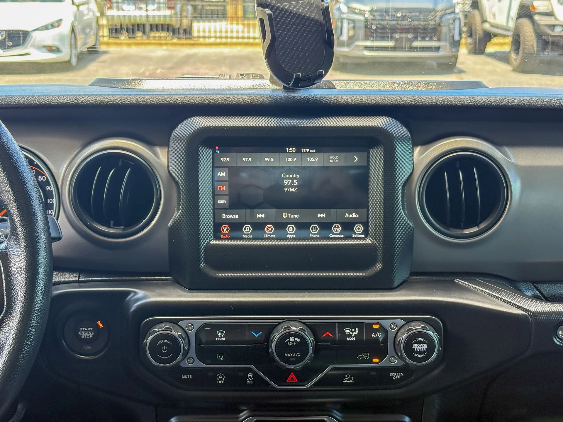 Used 2022 Black Jeep  image 13