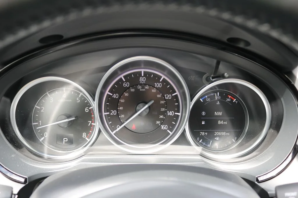Used 2023 White Mazda Touring image 27