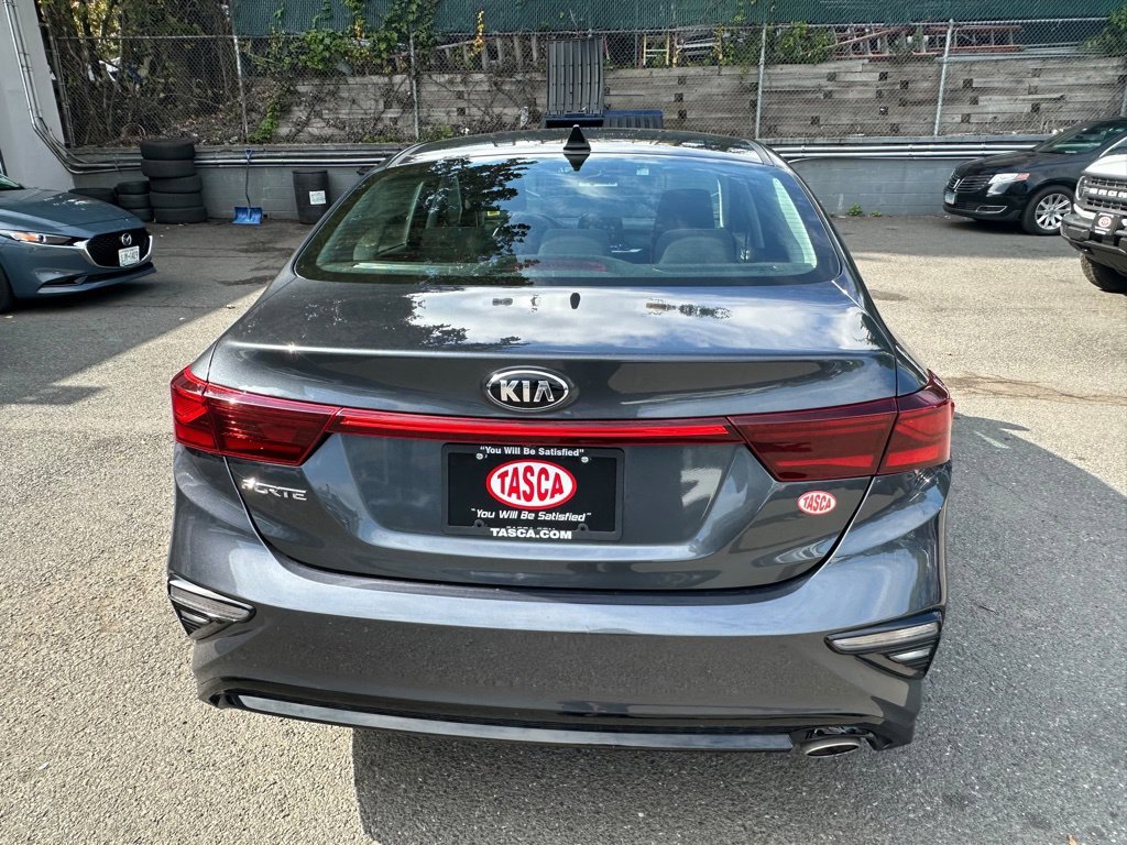 Used 2020 Gray Kia LXS image 3