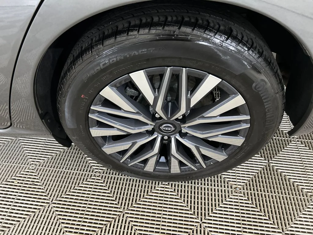 Used 2023 Gray Nissan 2.5 SV image 10