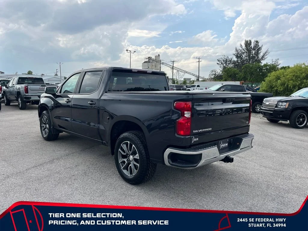 Used 2023 Dark Ash Metallic Chevrolet LT image 9