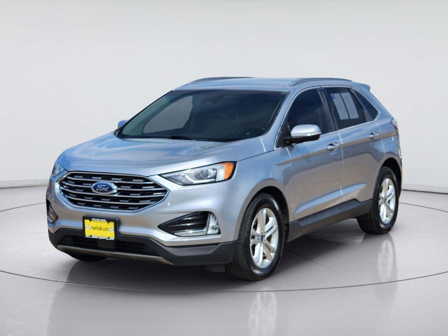 Used 2020 Iconic Silver Ford SEL image 3
