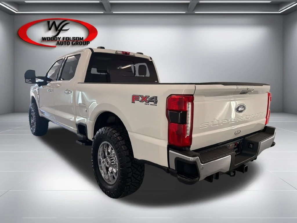 Used 2023 White Ford Lariat image 9