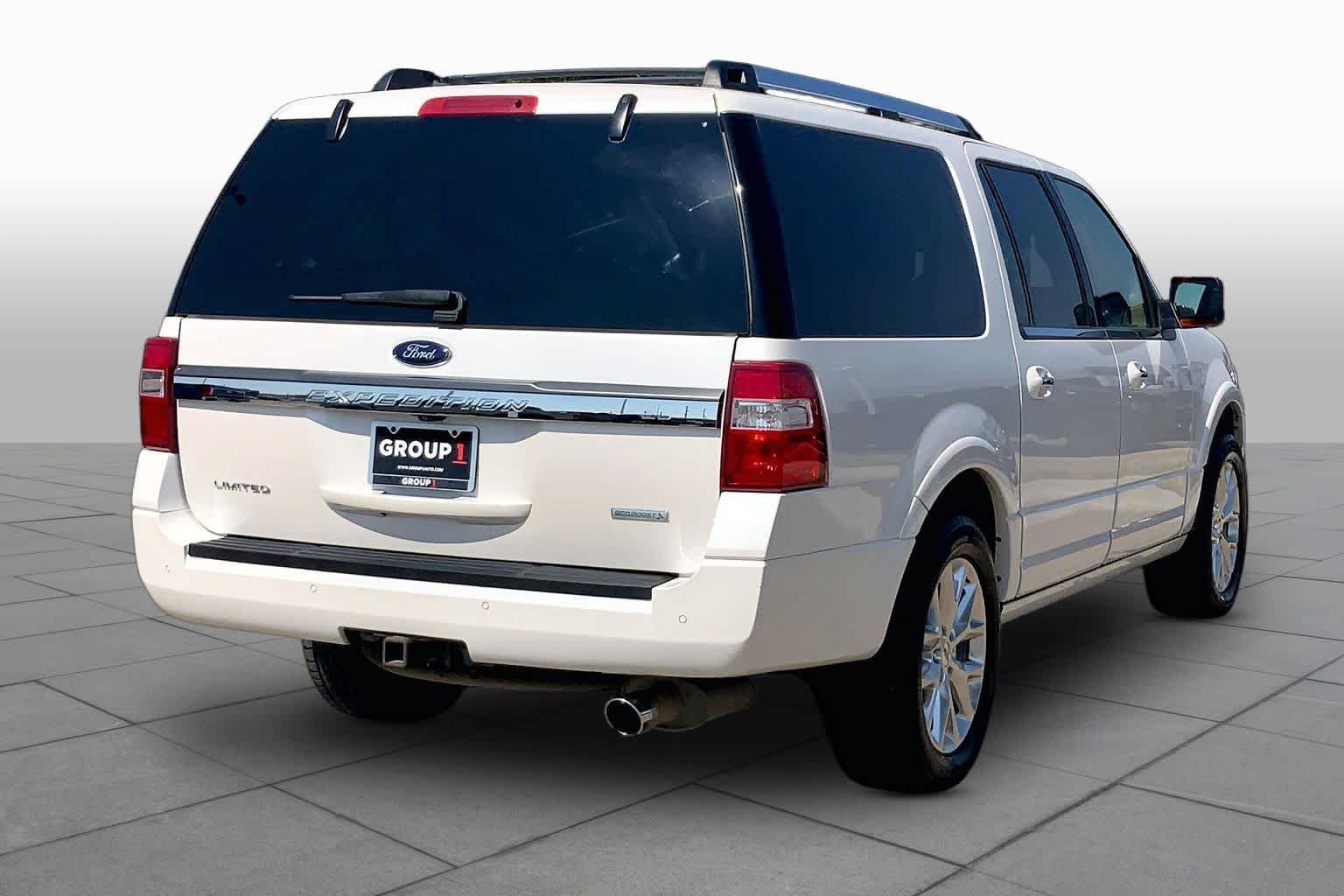 Used 2017 White Platinum Metallic Tri-Coat Ford Limited image 13