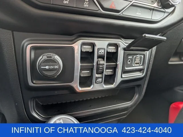 Used 2021 Silver Jeep Unlimited Sahara image 15