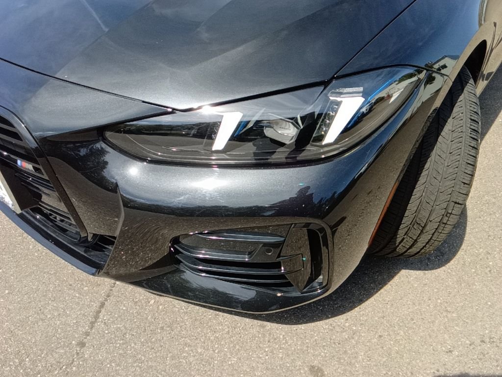 Used 2026 Black Sapphire Metallic BMW M440i xDrive image 29
