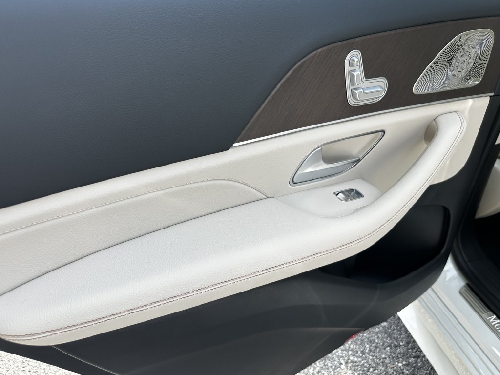 New 2027 Polar White Mercedes-Benz GLS 450 image 61