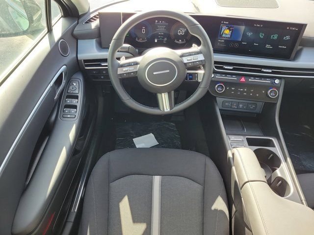2025 Hyundai Sonata Hybrid SEL - Photo 14
