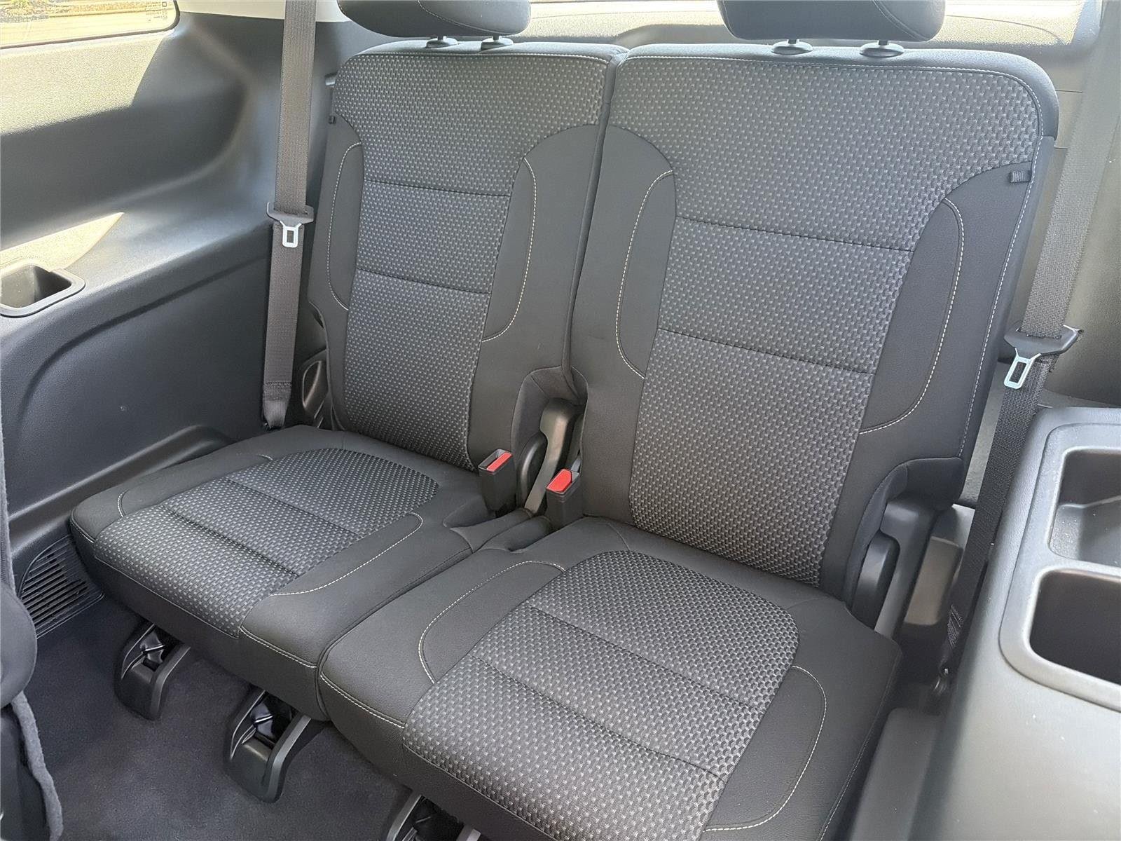 Used 2023 Summit White GMC SLE image 30