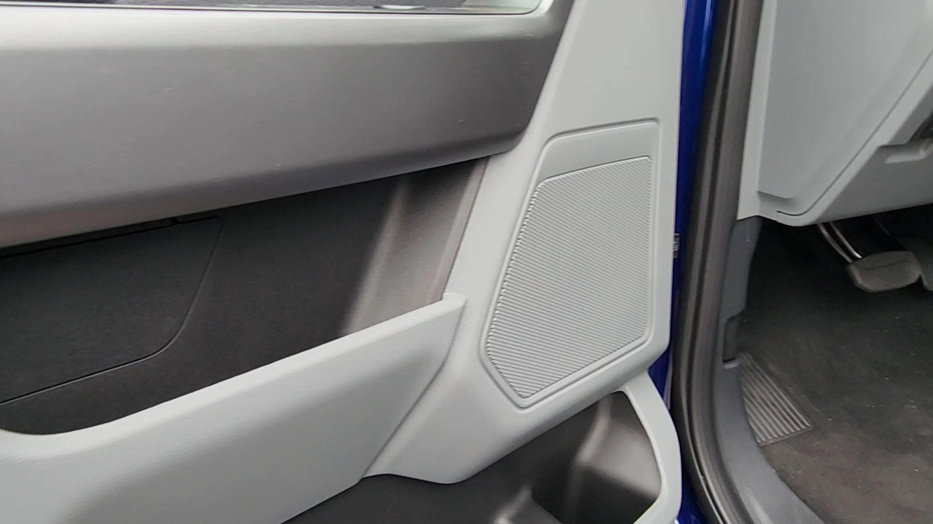 New 2026 Argon Blue Metallic Ford XLT image 30