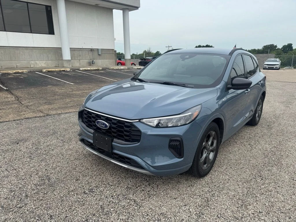 Used 2023 Vapor Blue Ford ST-Line image 3
