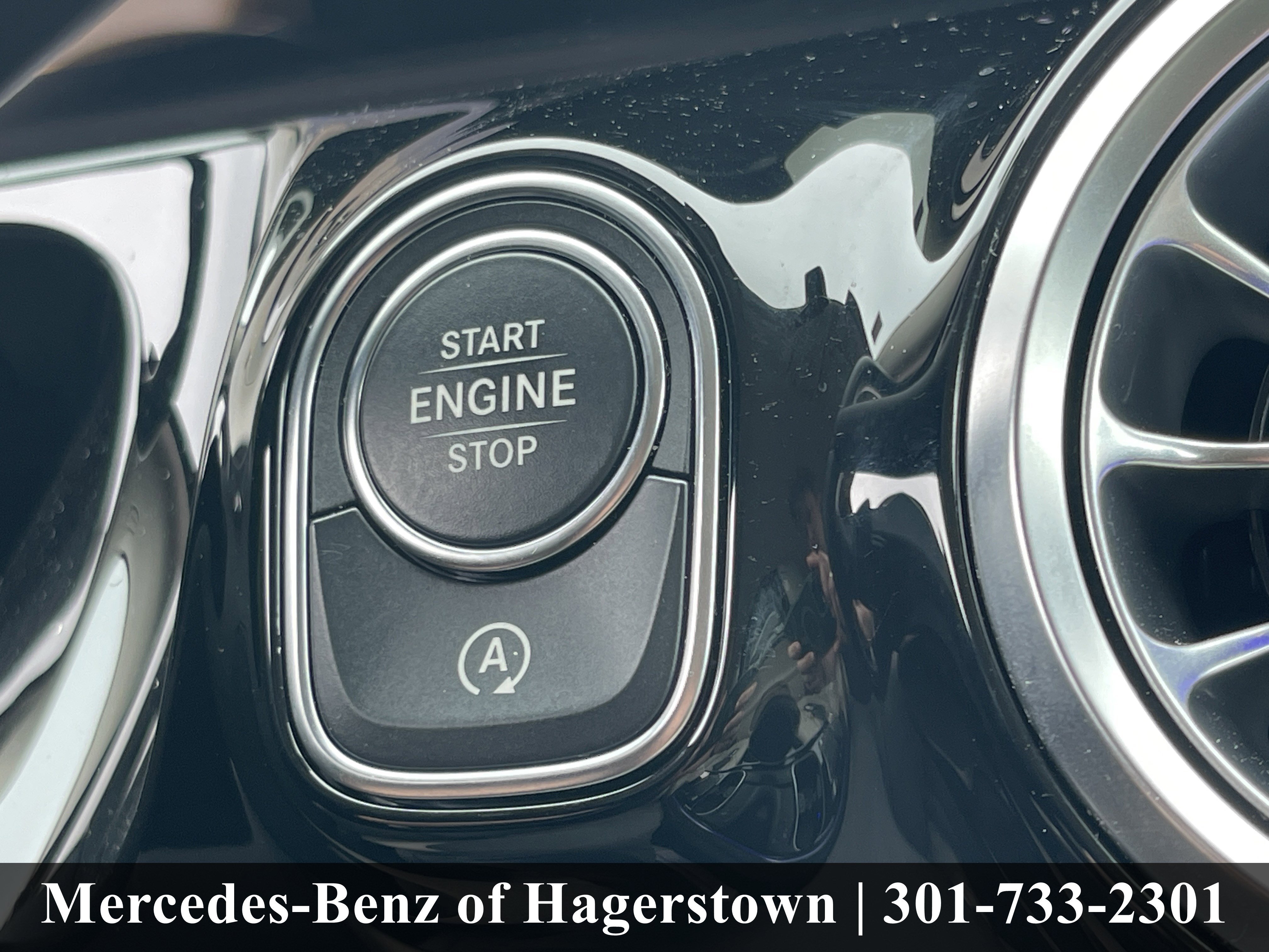 Certified Used 2023 Mountain Grey Metallic Mercedes-Benz GLA 250 4MATIC® SUV image 17