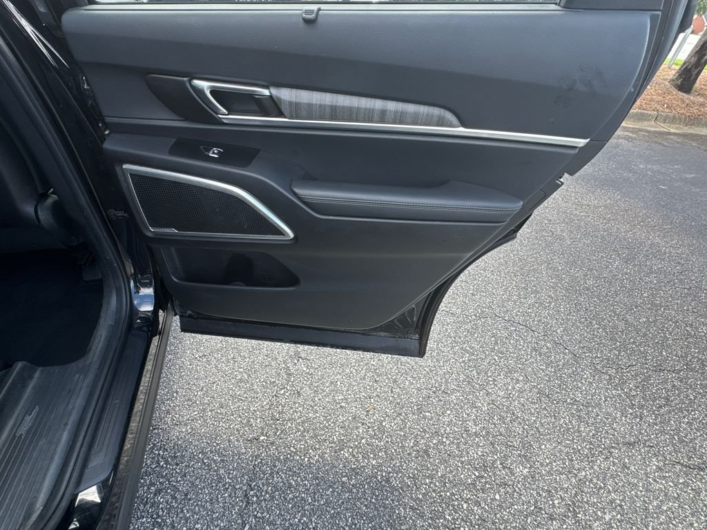 Used 2024 Black Kia EX image 16