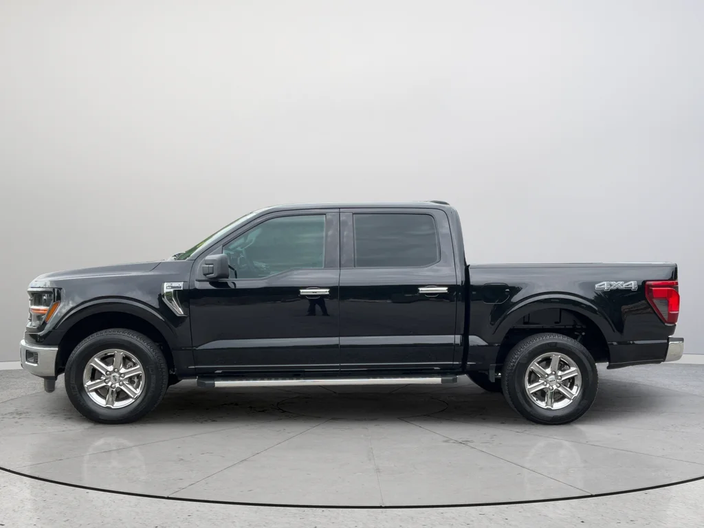 Used 2025 Black Ford XLT image 10