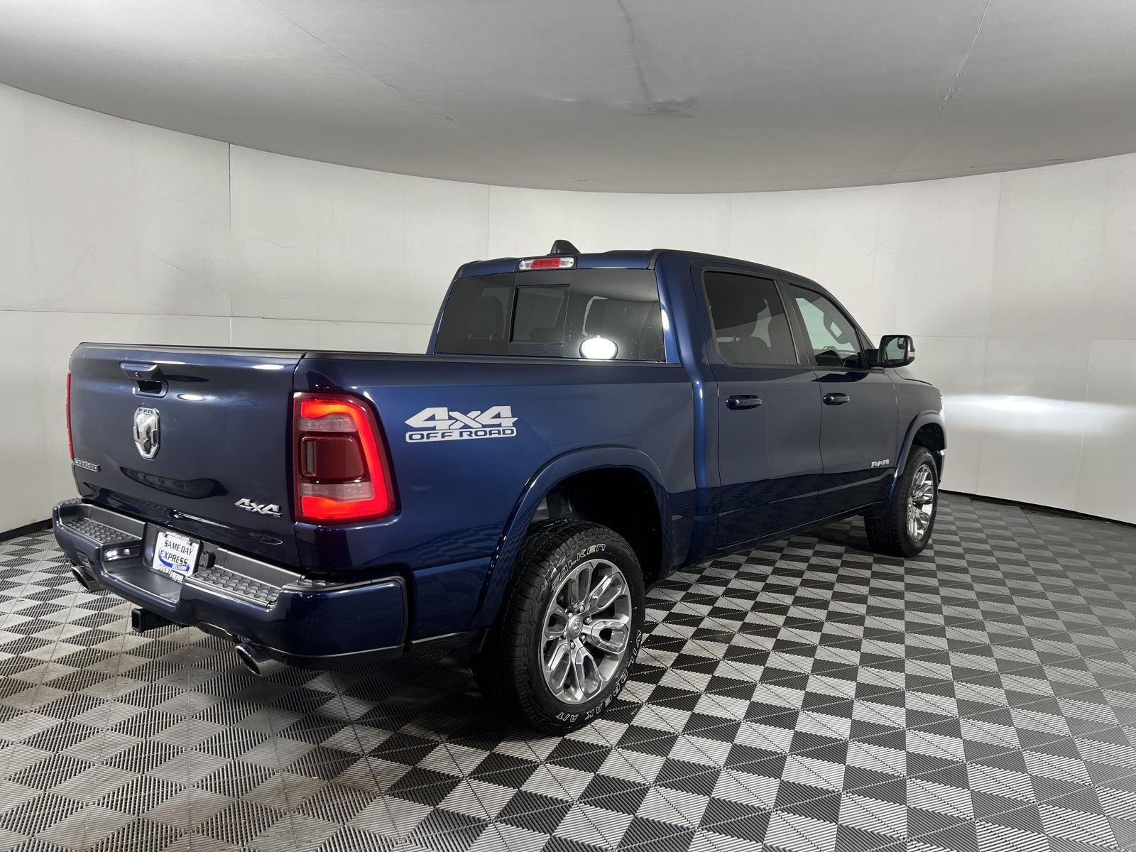 Used 2021 Patriot Blue Pearlcoat Ram Laramie image 46