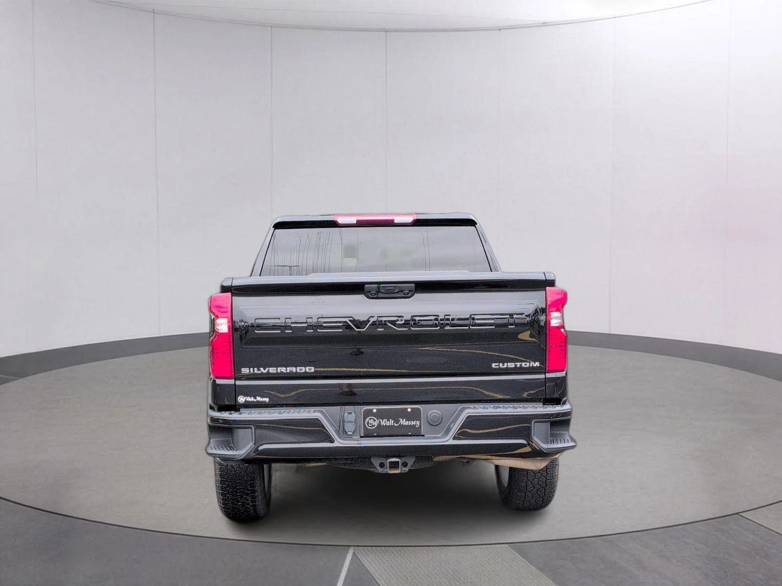 Used 2025 Black Chevrolet Custom image 4