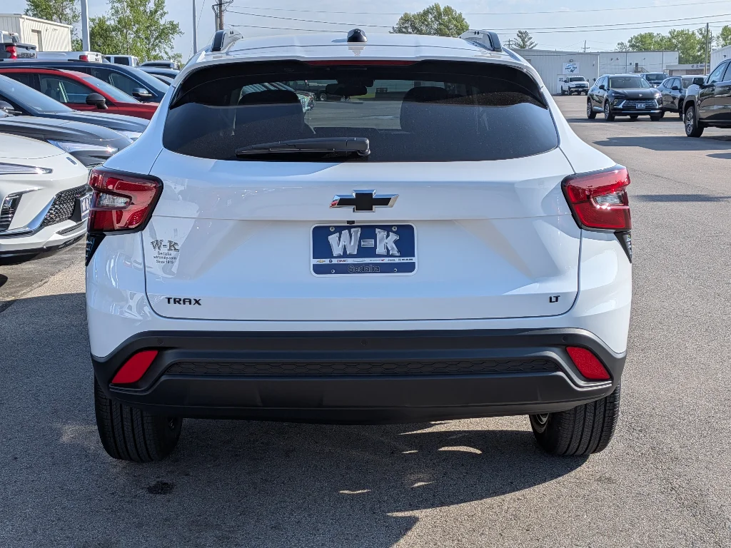 New 2026 Summit White Chevrolet LT image 4