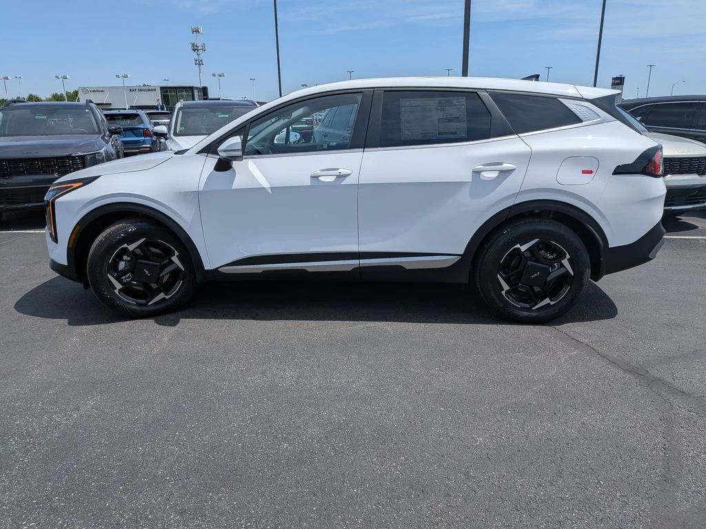 New 2026 White Pearl Kia EX image 31