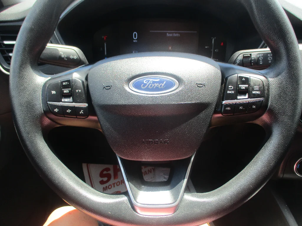 Used 2025 Agate Black Metallic Ford Active image 10