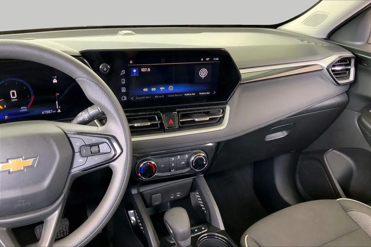 Used 2025 Summit White Chevrolet LT image 7
