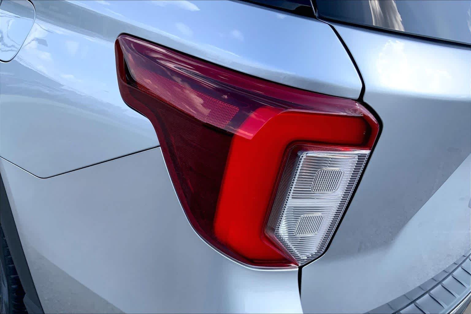 Used 2022 Iconic Silver Ford ST image 29