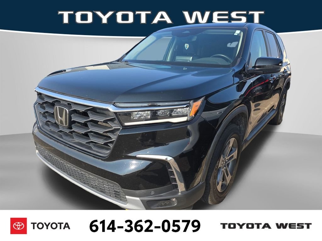 Used 2023 Black Honda EX-L image 4