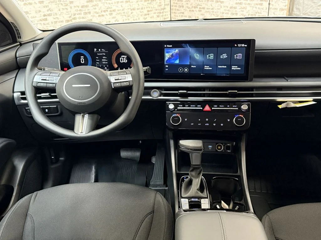 New 2026 Shimmering Silver Hyundai SEL image 15