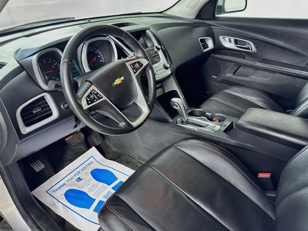 Used 2015 Silver Chevrolet LTZ image 9