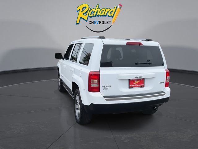 Used 2017 White Jeep High Altitude 4x4 image 7