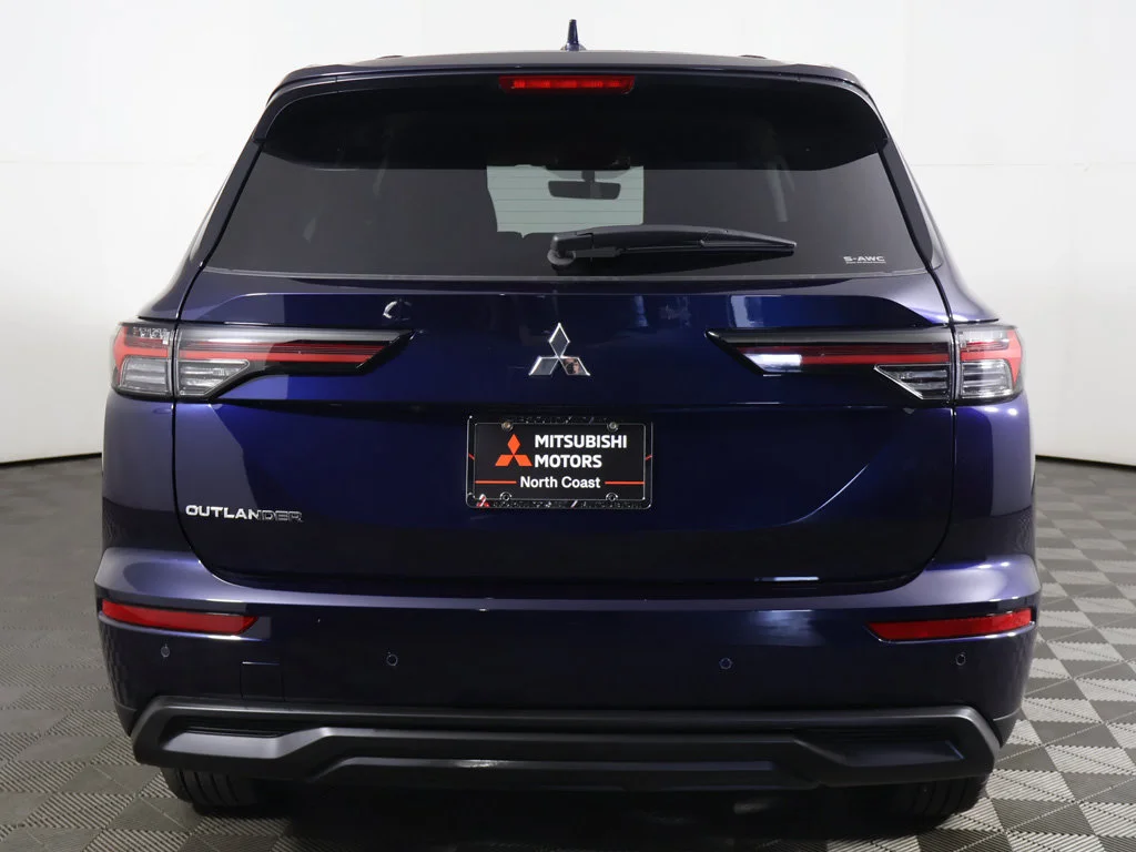New 2026 Blue Mitsubishi ES image 13