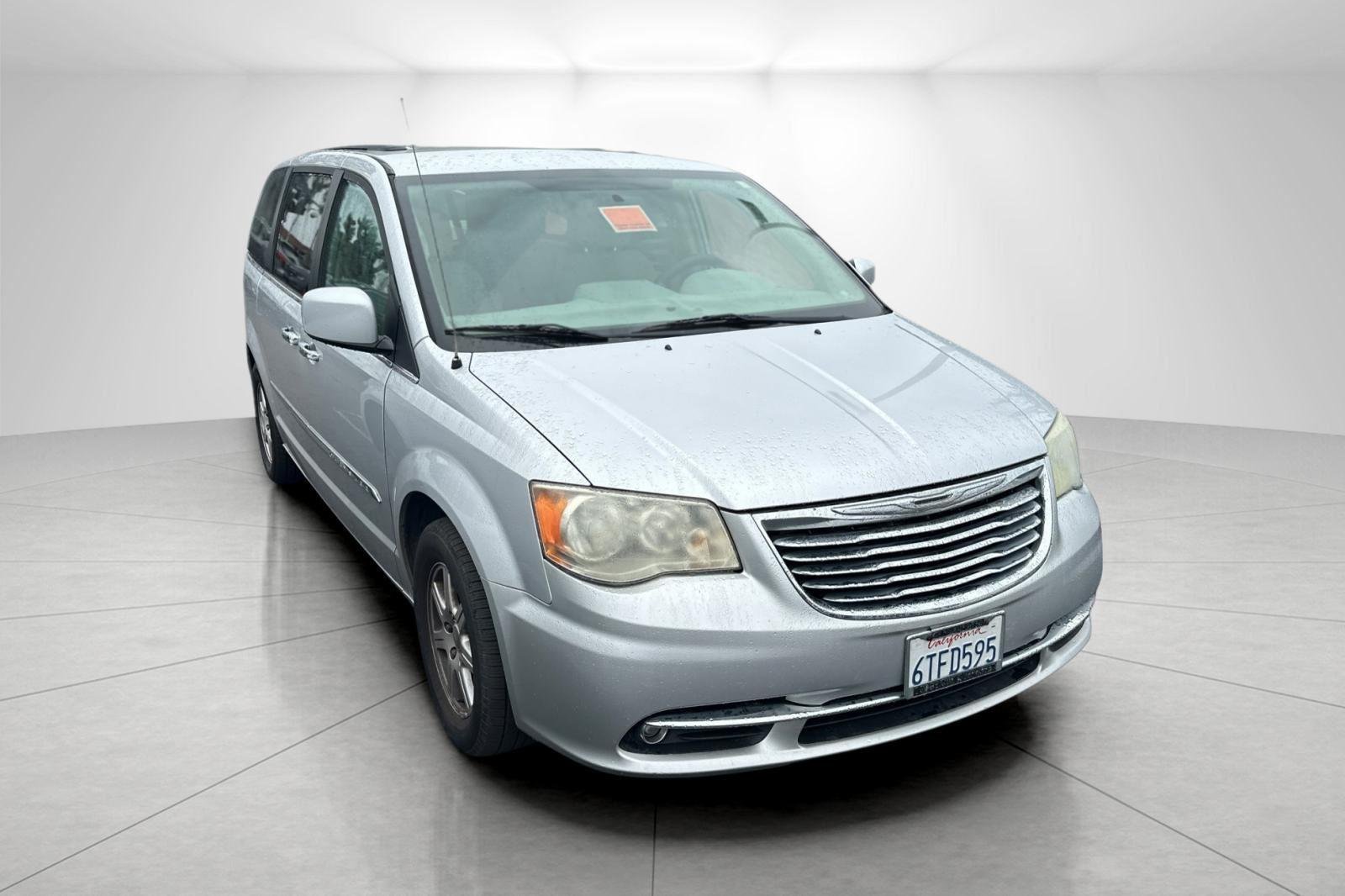 2011 Chrysler Town & Country Touring