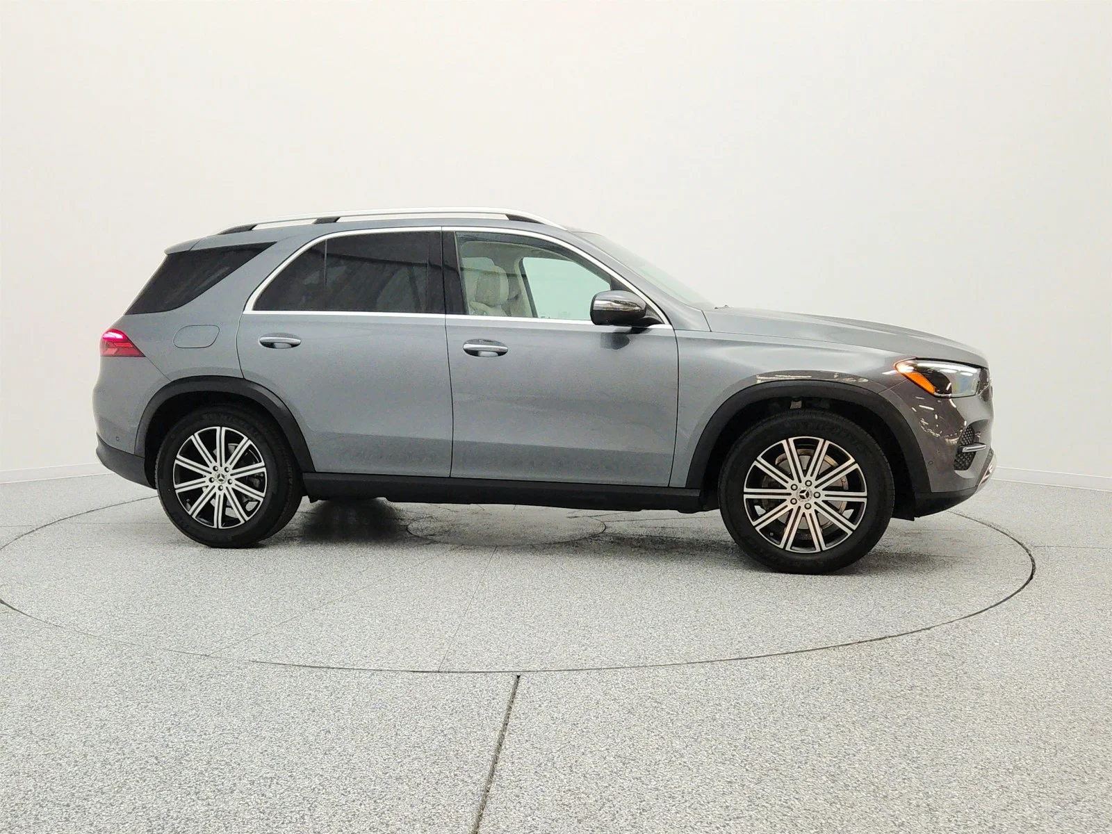 Certified Used 2024 Selenite Grey Metallic Mercedes-Benz GLE 350 4MATIC® SUV image 4