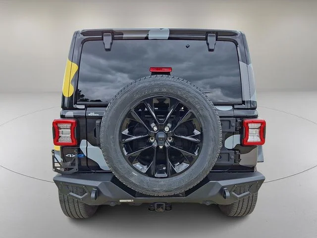 Used 2021 Black Jeep Unlimited Sahara 4xe image 9