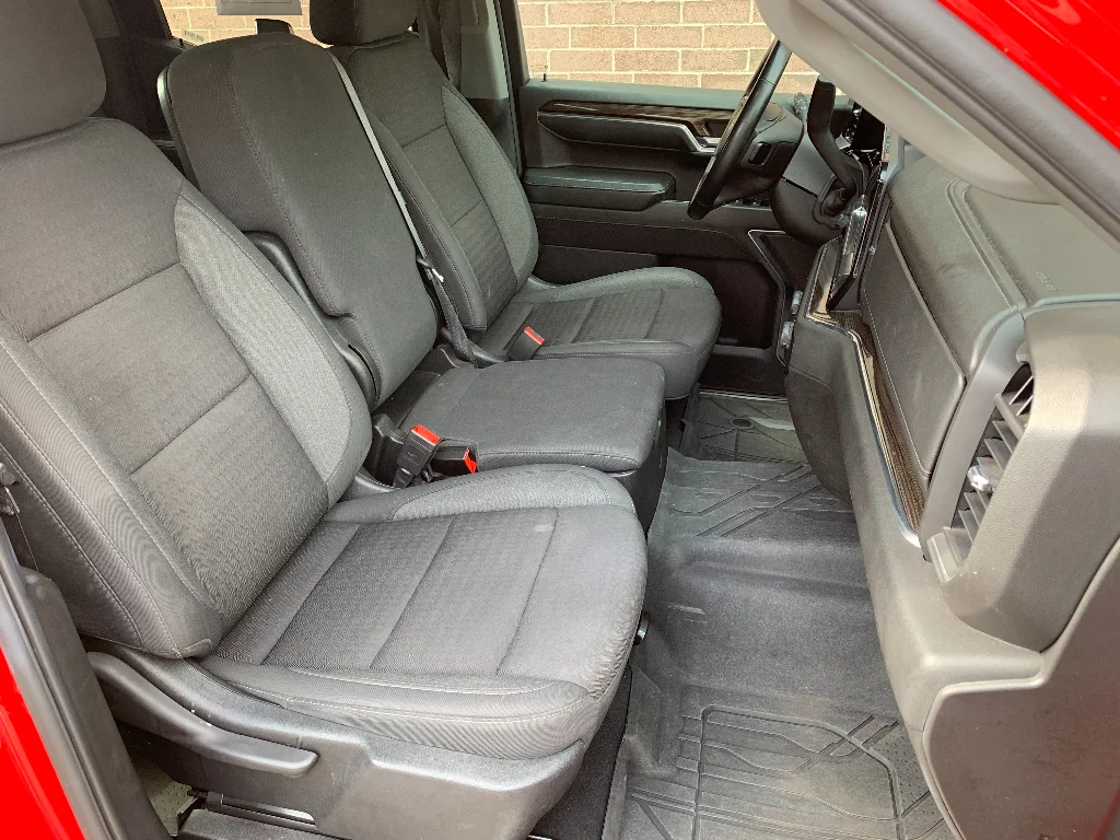 Used 2023 Red Chevrolet LT image 17