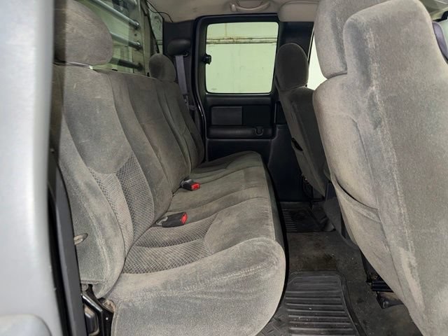 Used 2004 Dark Gray Metallic Chevrolet LS image 21