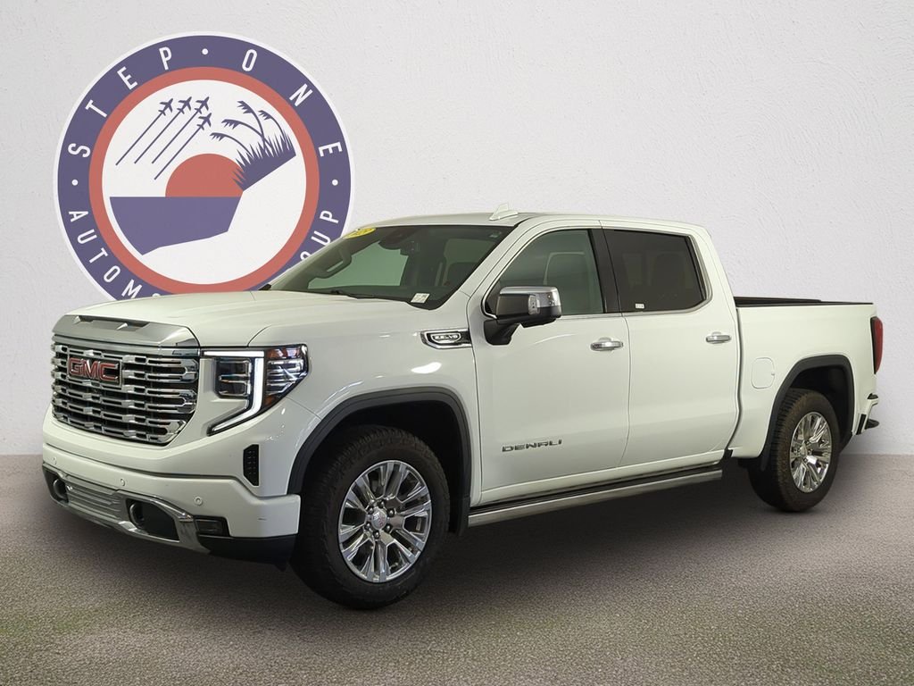 Used 2023 White GMC Denali image 2