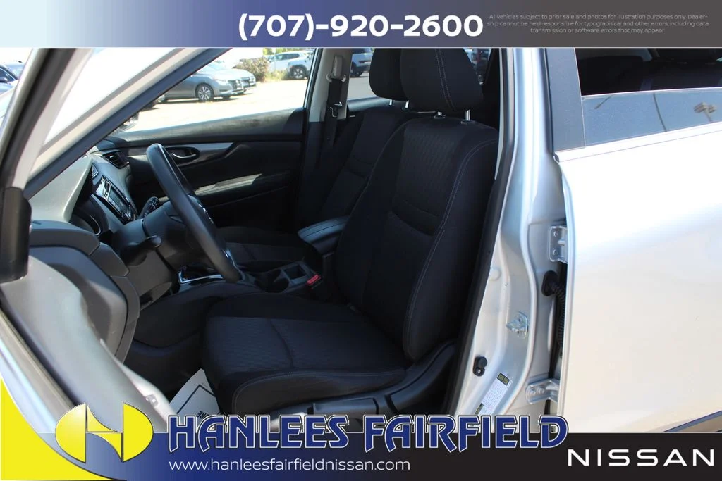 Used 2020 Silver Nissan S image 12