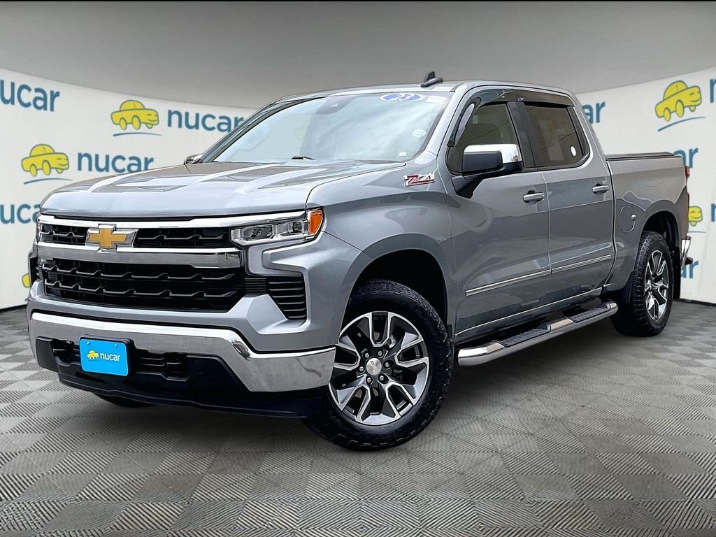Used 2023 Gray Chevrolet LT image 3