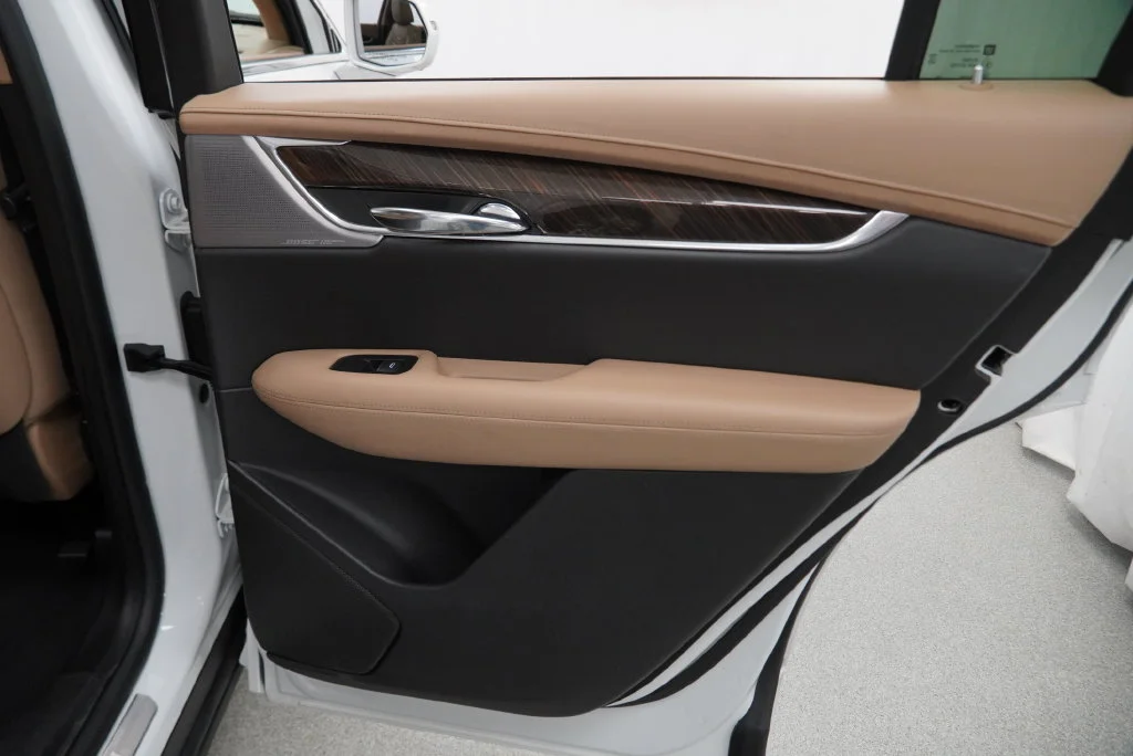 Used 2020 White Cadillac Premium Luxury image 39