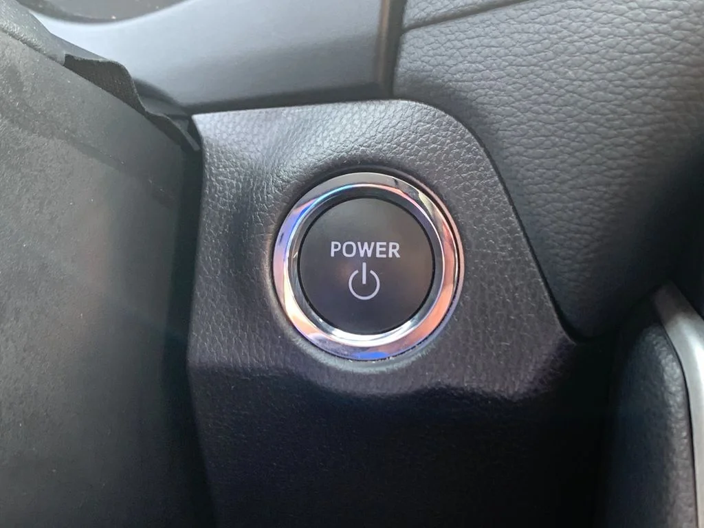 Used 2025 White Toyota XLE image 25