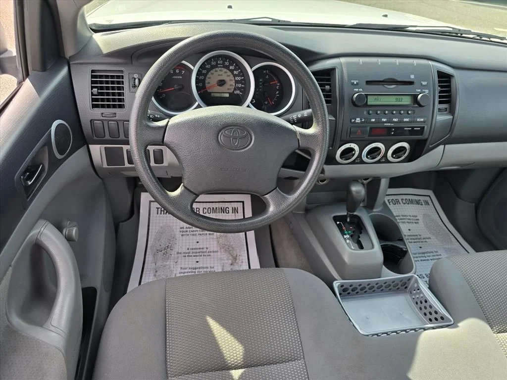 Used 2007 White Toyota  image 3