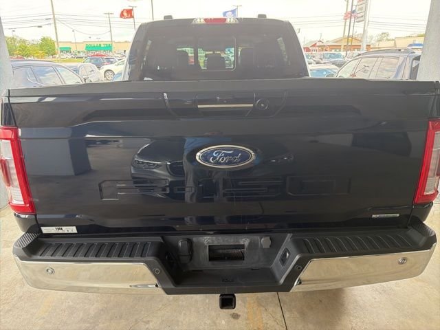 Used 2023 Blue Ford Lariat image 4