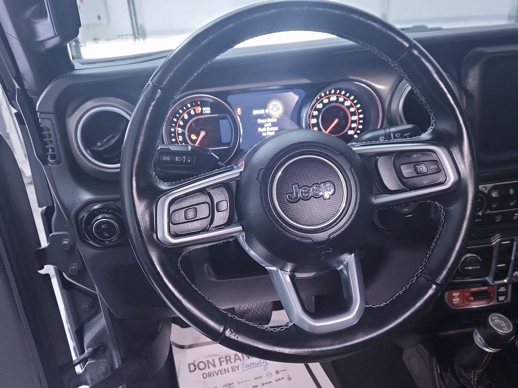 Used 2020 Gray Jeep Rubicon image 14