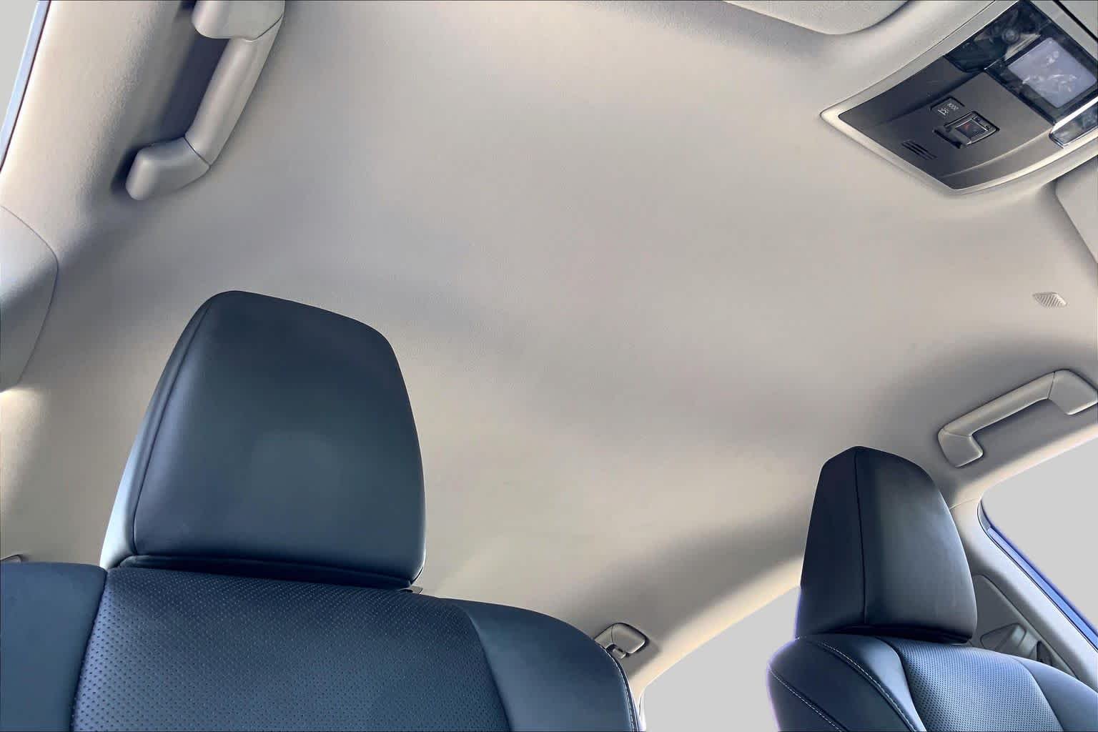Used 2022 Atomic Silver Lexus  image 14